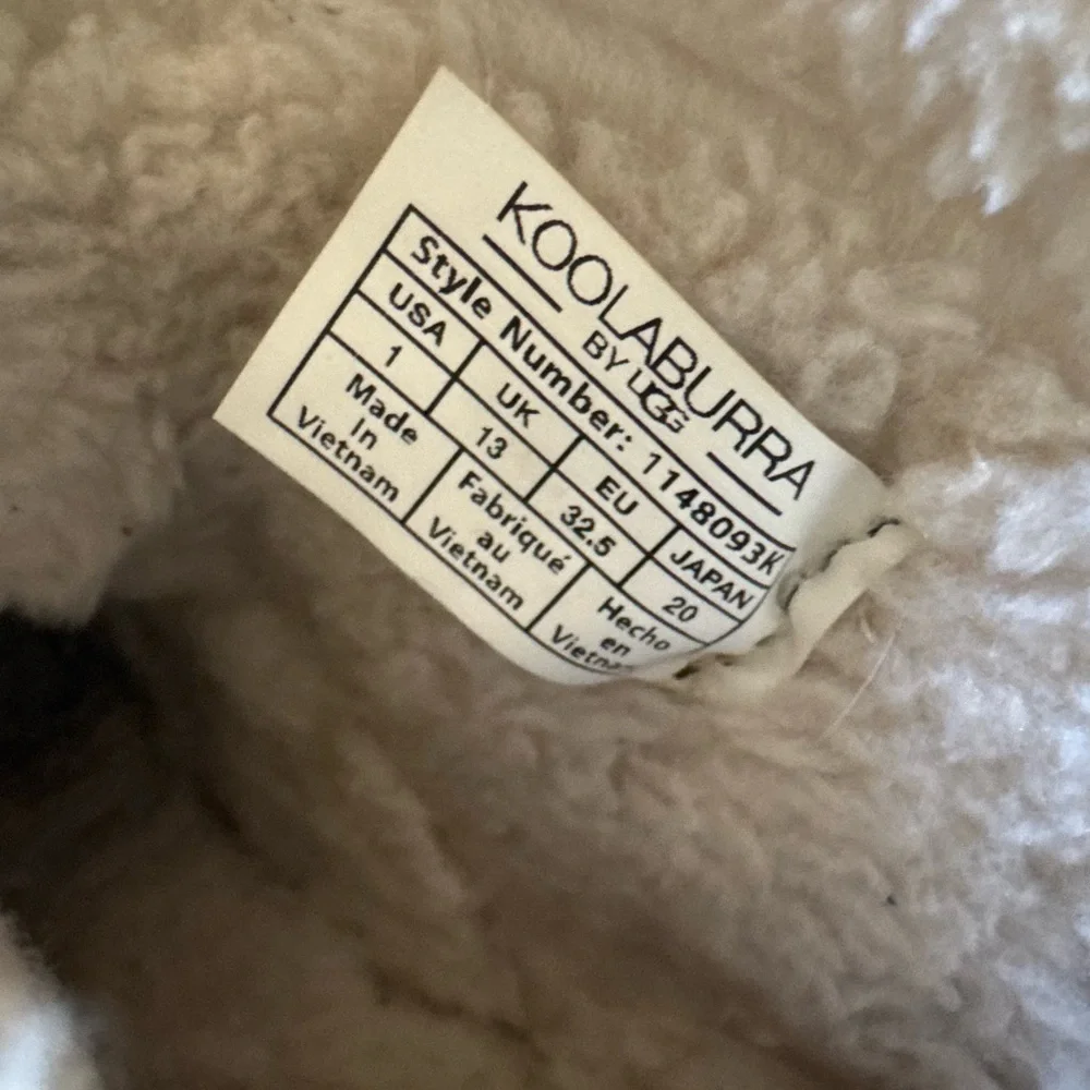 Koolaburra kids  Ultra Mini Boots size 1 winter suede